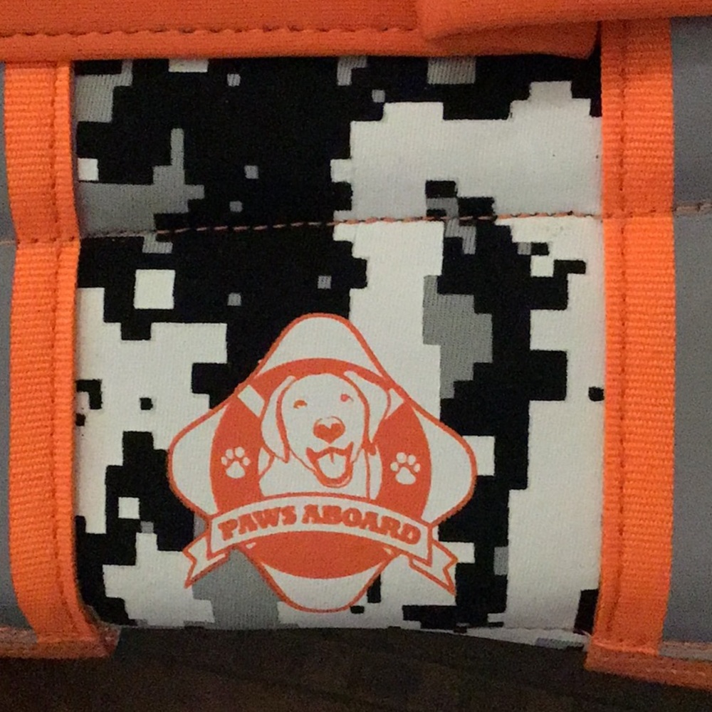 Doggie Life Jacket - Picture 2 of 8
